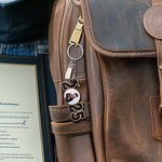 Personalisierte Grad Cap Foto Acryl Schlüsselanhänger mit Quaste Klasse von 2025 Graduierung Geschenk für Absolventen