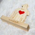 Personalisiertes Umarmung Bären Familie Holzpuzzle mit Holzsockel 2-9 Namen Herz Schreibtisch Deko Muttertag Geburtstag Jahrestag Geschenk für Familie