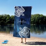 Serviette de Plage Personnalisée avec Nom et Initiale Motif Tortue Mandala Teinture Artisanale Cadeau Anniversaire pour Famille Amis