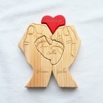 Puzzle in legno personalizzato con 3 nomi e data con piedi del neonato decor da scrivania regalo per Festa della Mamma per famiglia per neonati