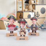 Personalisierte Cartoon Piratengesicht Foto Transparent Acryl Plaque mit Namen und hölzerne Basis Party Schreibtisch Dekor Kindertag Geburtstagsgeschenk für Jungen Mädchen