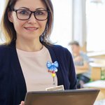 Personalised Bow Pencil Acrylic Beaded Retractable Badge Reel with Name Back to School Appreciation Teachers' Day Gift for Teachers Educators