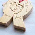 Puzzle in legno personalizzato con 3 nomi e data con piedi del neonato decor da scrivania regalo per Festa della Mamma per famiglia per neonati
