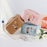 Personalisierte 3D Geburt Blume Cartoon Mädchen Leder Wide Open Makeup Tasche mit Namen Reisezubehör Muttertag Geburtstag Geschenk für Frauen