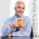 Personalisiertes 475 ml PAPA Bierglas mit 1-5 Namen und Jahr Haus Deko Vatertag Geburtstag Geschenk für Papa Opa Herren