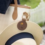 Set di 2 clip per cappello in pelle magnetico personalizzato con fiore di nascita e nome tre forme accessorio da viaggio regalo per lei