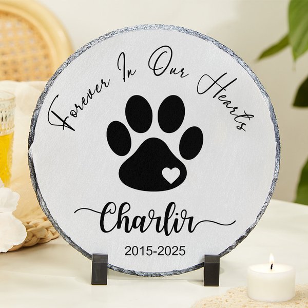 Personalizado Forever In Our Heart Pet Paw Print Garden Stone con texto y marco Stands Memorial Sympathy Loss of Pet Gift for Cat Dog Pet Lovers