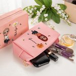 Personalisierte 3D Geburt Blume Schmetterling Cartoon Mädchen Leder Kosmetiktasche Tasche mit Namen Geburtstag Brautjungfer Geschenk für Frauen Mädchen