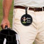 Personalisierte beste Cartoon-Charakter von Par PU Leder Golf Tee Lagerung Tasche Tag mit Avatar Foto und Name Geburtstag Geschenk für Golfspieler