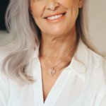 Personalized Zircon Angel Wings Dog Cat Portrait Heart Necklace Dainty Jewellery Birthday Pet Loss Memorial Gift for Pet Owners Lovers