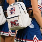Personalizzato Cheer Pom Poms Megafono Portachiavi in acrilico trasparente con nome e nappe Squadra sportiva Regalo di compleanno per cheerleader