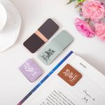 Segnalibro magnetico in pelle personalizzato con nome e fiore di nascita adatto per letture e cancelleria regalo di compleanno per amanti dei libri