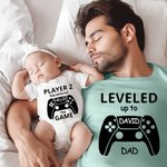 Personlig Level Up Gamepad 100% bomull Baby Bodysuit och T-shirt Set med namn och smeknamn Första fars dag Baby Shower Present till baby pappa