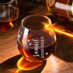 Gepersonaliseerde Graduation Cap Naam Whiskey Rocks Glass met School Naam en Jaar Afstuderen Party Verjaardagscadeau voor afgestudeerden klasgenoten Drinkers