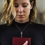 Henkilökohtainen Hieno Birthstone Cross kaulakoru nimi Uskonnollinen Naiset Korut Syntymäpäivä Vuosipäivä Kaste lahja kristillinen