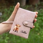 Portafoglio da polso personalizzato in pelle di mucca delle Highlands con portacarte e nome, regalo di compleanno per le donne amanti delle mucche delle Highlands.
