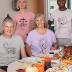 Gepersonaliseerd Multicolor Zodiac Sign Flower Puur Katoenen T-shirt met Naam Dagelijks Thuis Uitje Verjaardagscadeau voor Vrouwen Mannen