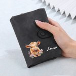 Portafoglio da polso personalizzato in pelle di mucca delle Highlands con portacarte e nome, regalo di compleanno per le donne amanti delle mucche delle Highlands.