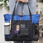 Gepersonaliseerde Cartoon Baas Dame Waterdichte Grote Draagtas met Naam en Mesh Zakken Reis Accessoires Verjaardag Verjaardagscadeau voor Vrouwen Werknemers