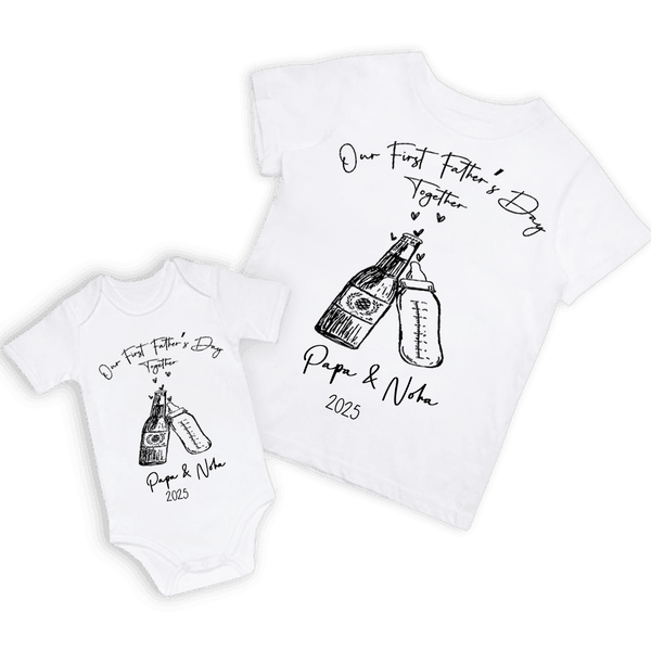 Personalisiertes Our First Father’s Day T-Shirt Body aus Baumwolle mit Bier-Babyflasche-Stoß Muster Namen Vatertag Geschenk für Neugeborene Papa