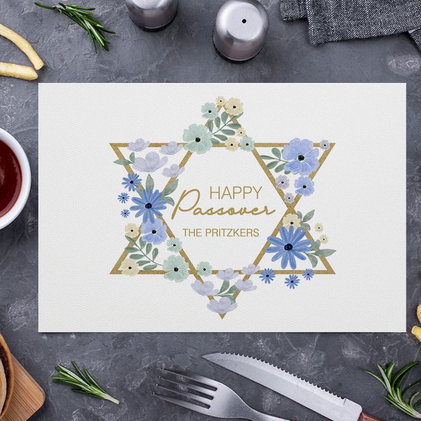 Set di 2 tovagliette personalizzate Happy Passover Floral Jewish Star con nome della famiglia Decorazione per la tavola da pranzo Regalo di festa ebraico per la famiglia