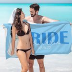 Henkilökohtainen Cartoon Bride Character Quick Dry Ylimitoitettu rantapyyhe, jossa on perheen nimi ja päivämäärä Häät Bridal Shower Lahja morsiamille Vastanaineet