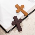 Personligt graverat namnkors PU läder Magnetiskt bokmärke Clip Lästillbehör Religiös dopgåva för bokälskare Christian