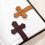 Personligt graverat namnkors PU läder Magnetiskt bokmärke Clip Lästillbehör Religiös dopgåva för bokälskare Christian
