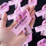 Personalisierte gefaltetes Foto Beerdigung Band mit Namen Datum und Text Memorial Sympathie Geschenk für den Verlust eines geliebten Menschen