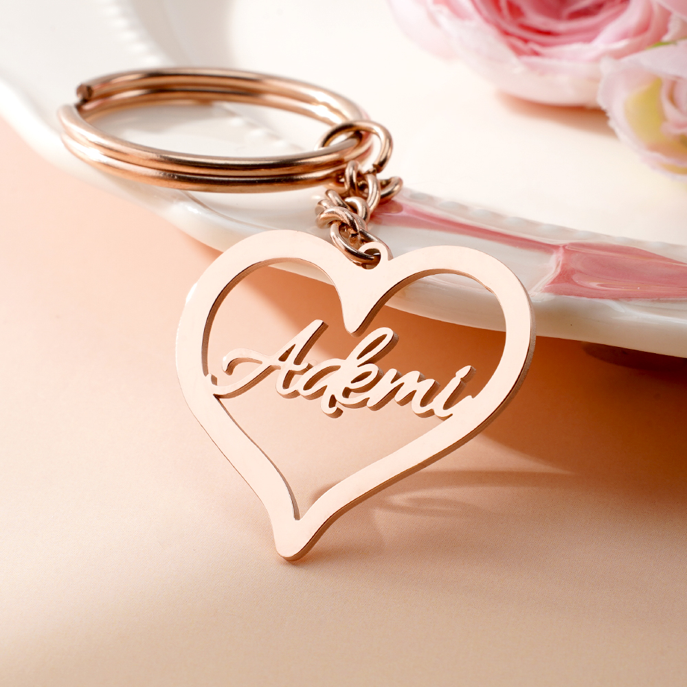 Porte-clés personnalisé en forme de coeur avec nom Sac à main Accessoires Cadeau d'anniversaire pour femme fille