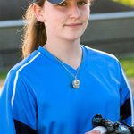 Personalisierte 3D Baseball Softball Helm Anhänger Halskette mit eingravierter Nummer zierlichen Schmuck Spiel Tag Geburtstagsgeschenk für Ballsport-Liebhaber