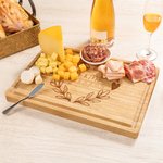 Planche à découper pour charcuterie en bambou FSC avec nom, date et jus de fruit Cadeau de pendaison de crémaillère pour couple