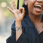 Personalized Bachelor Cap Birthstone Graduation Charm Bracelet with Engraved Year and Name Graduation Birthday Gift for High School College Graduates