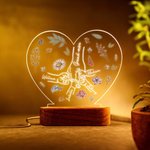 Veilleuse LED en Forme de Cœur Personnalisée avec 1-6 Noms Fleurs de Naissance Décoration avec Socle en Bois Cadeau Fête Anniversaire pour Maman