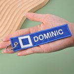 Porte-clés brodé personnalisé Snowboard Ski Trail Sign Bag Tag avec nom Team Cadeau d'anniversaire pour les membres de l'équipe Ski Enthusiasts