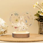 Veilleuse LED en Forme de Cœur Personnalisée avec 1-6 Noms Fleurs de Naissance Décoration avec Socle en Bois Cadeau Fête Anniversaire pour Maman