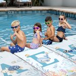 Asciugamano da spiaggia personalizzato con nome iniziali e stampa animali marini ad asciugatura rapida oversize regalo di compleanni per bambini