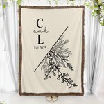 Personalisierte Linie Blumen Quaste weichen Wurf Flanell Decke mit Initialen und Datum Home Decor Hochzeitstag Valentinstag Geschenk für Paare