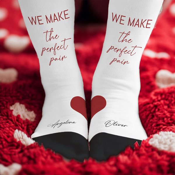 Personalised We Make the Perfect Pair Set of 2 Soft Crew Socks Long Stockings with Names Anniversary Valentine's Day Wedding Gift for Couple Newlyweds