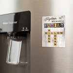 Henkilökohtainen Me teemme perheen ristisanatehtävä Scrabble Puzzle Jääkaappi Magneetti nimet Syntymäpäivä Housewarming lahja perheelle