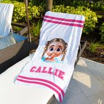 Gepersonaliseerd Schattig 3D Cartoon Zwemmen Karakter Streep Sneldrogend Oversized Strandlaken met Naam Zomer Reizen Essentieel Vakantiecadeau voor Jongens Meisjes