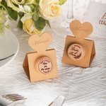 Bouchon de Vin en Bois Personnalisé avec Noms Textes Initiales Set d'Accessoires avec Carte de Support Cadeau Mariage Anniversaire pour Couple Ami