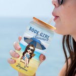 Personalisierte Sommer Buch Mädchen Cartoon Charakter Name 20 oz Milchglas Becher mit Bambusdeckel und Stroh Urlaub Urlaub Geburtstag Geschenk für Frauen