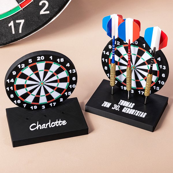 Personalisierter 3D Druck Dartscheibe Design Dartpfeil Halter mit Text Sockel für 3 Darts Schreibtisch Deko Geburtstag Geschenk für Dart-Liebhaber