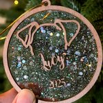 Orejas de perro personalizadas con nombre y año grabados Decoración del árbol de Navidad Regalo de condolencia para dueños de perros