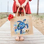 Sac Fourre-Tout en Toile de Jute Personnalisé avec Motif Tortue de Mer Fleurie et Nom Accessoire de Voyage Cadeau Anniversaire Plage pour Femme