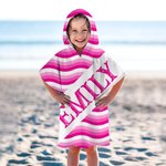 Serviette de Plage à Capuche Personnalisée avec Nom et Design de Rayures Ondulées Essentiel de Vacances d'Été Cadeau pour Enfant