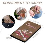 Portapassaporto personalizzato in pelle PU del piccolo orso pilota con nome Regalo di compleanno, vacanze estive e vacanze per gli amanti dei viaggi.