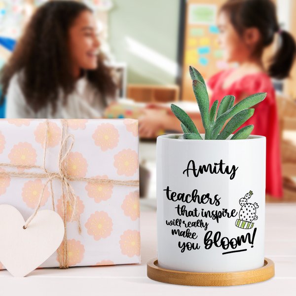 Personalized Warm Quotes Name Ceramic Plant Pot with Drainage and Bamboo Base Appreciation Week Teacher's Day Gift for Teachers Educators