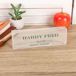 Henkilökohtainen selkeä akryyli nimikyltti merkki tekstillä Toimistotarvikkeet Desk Decor Syntymäpäivälahja Leader Kollega